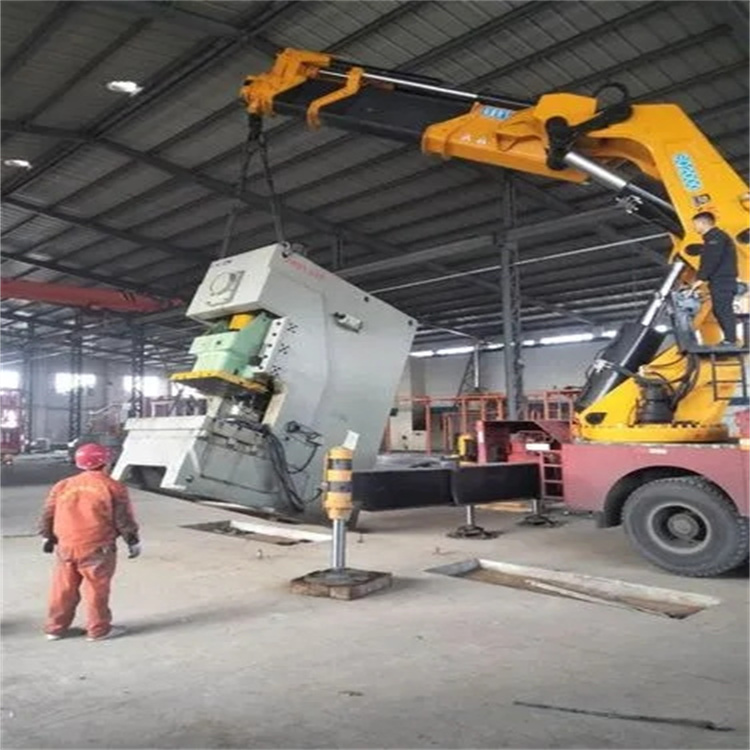 盘县80吨折臂吊车出租附近电话