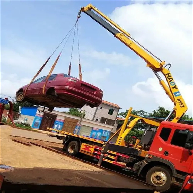 盘县吊车吊汽车的正确方法